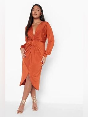 Boohoo Plus Twist Front Plunge Midi Dress